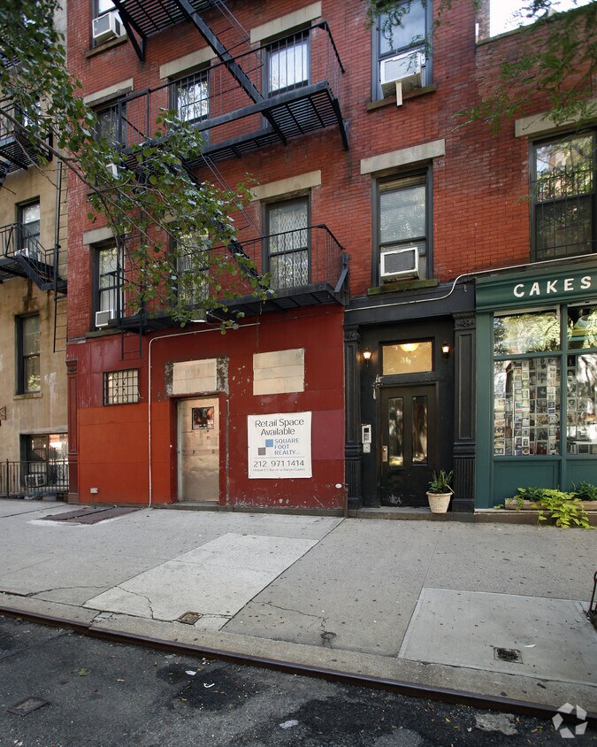 Primary Photo - 464 W 51st St