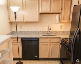 Building Photo - 411 Waterford Dr