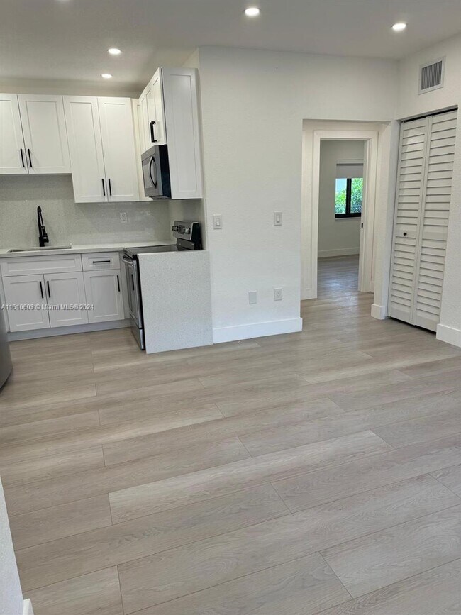 Foto del edificio - 5521 NW 1st Ave