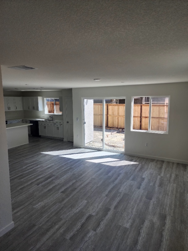 Building Photo - 2081 Blue Star Dr