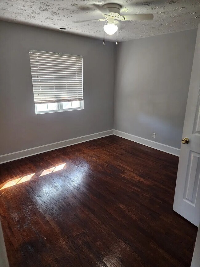 Foto del edificio - Room in Apartment on 8th St