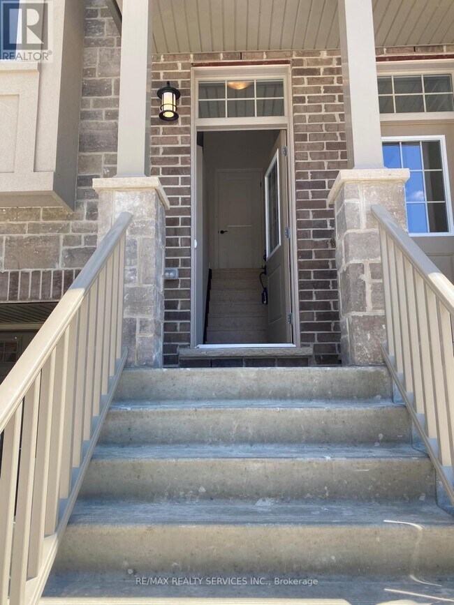 Photo du bâtiment - 6 Marr Ln.