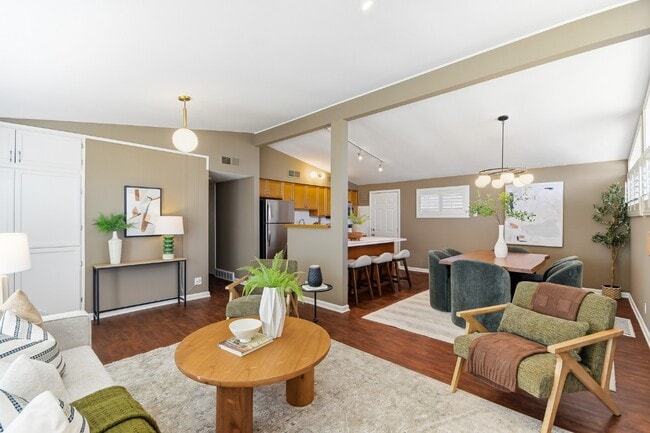 Building Photo - 1001 Coffey Ct