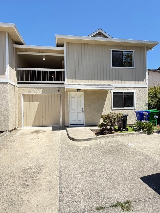 Foto del edificio - 21631 - 21663 Garden Avenue