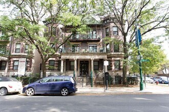Building Photo - 974-976 W Cuyler Ave