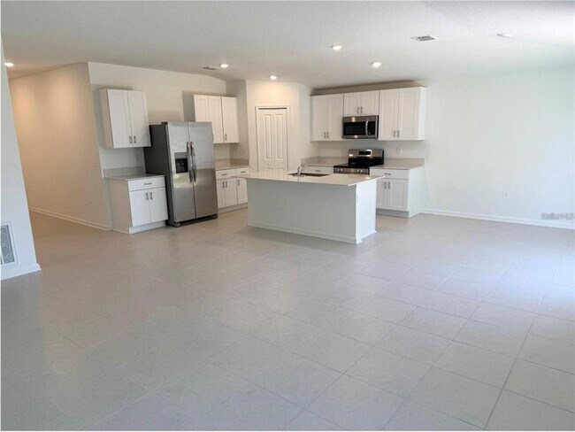 Building Photo - 5300 Dagenham Dr