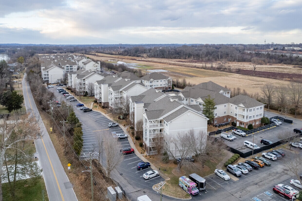 Building Photo - 2212 Pennington Bend Rd
