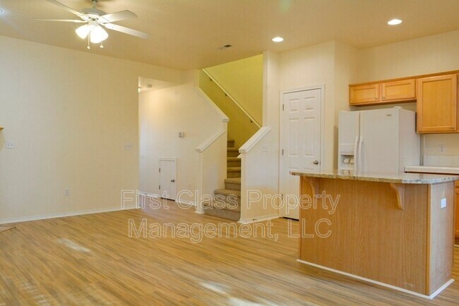 Building Photo - 21844 SW VINTNER Ln