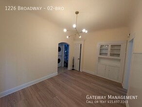 Building Photo - 1226 Broadway