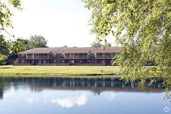 Building Photo - Spinnaker Court Apartments