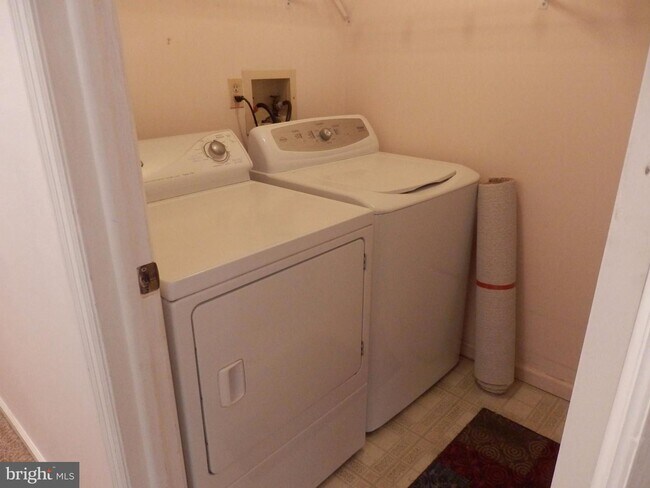 Foto del edificio - 3500 Kingsley Ct