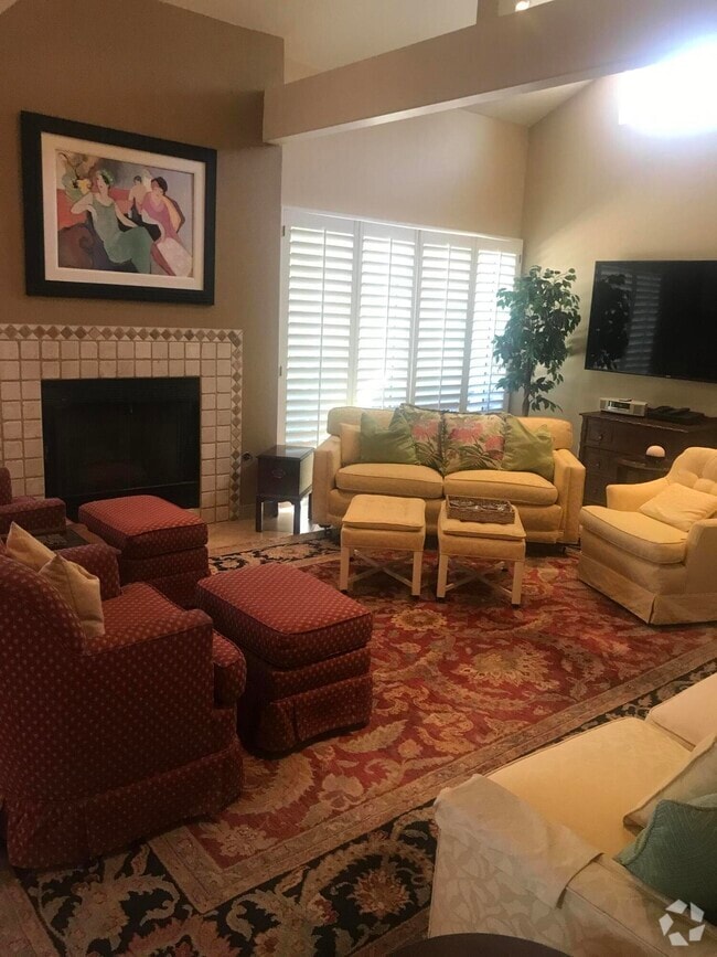 Building Photo - 3505 Ridgeview Cir S