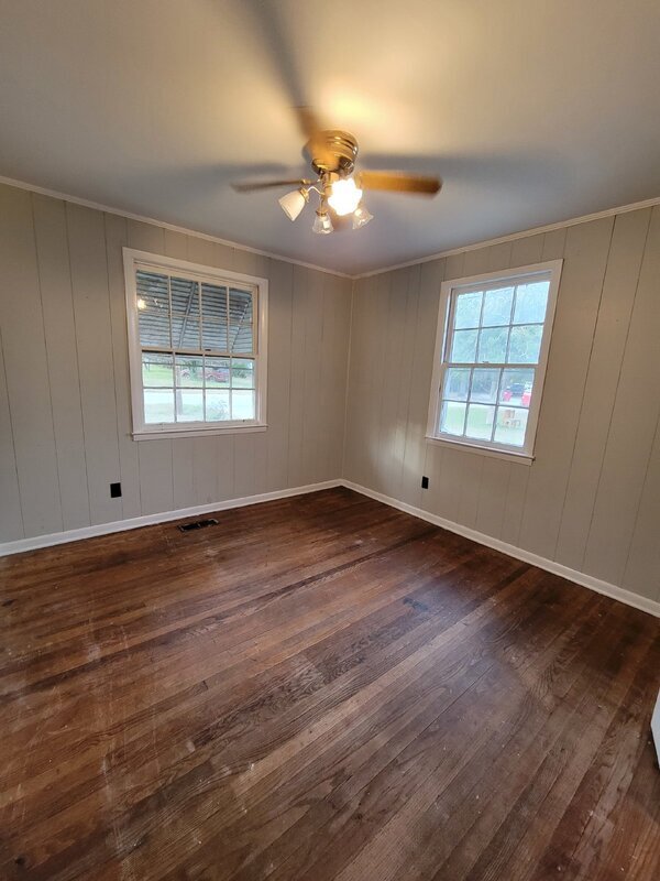 Building Photo - 3313 Mary Dr