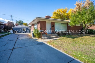 Building Photo - 639 600 W