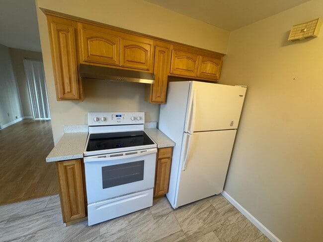 Foto del edificio - Sunnyvale 1BR with In-Unit Laundry, Attached Garage & Utilities Included – Prime Location