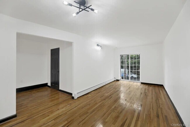 Building Photo - 1604 Brooklyn Ave