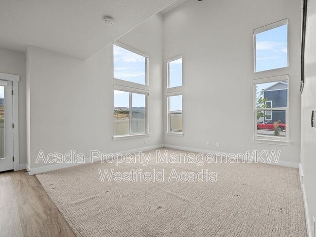 Foto del edificio - 1945 N 4260 W
