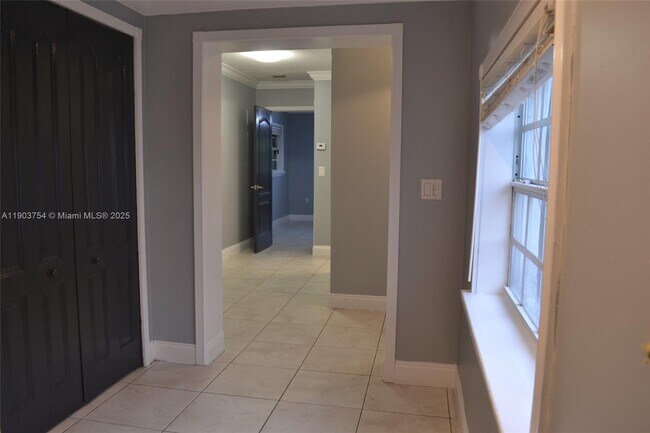 Foto del edificio - 3501 NW 14th Terrace