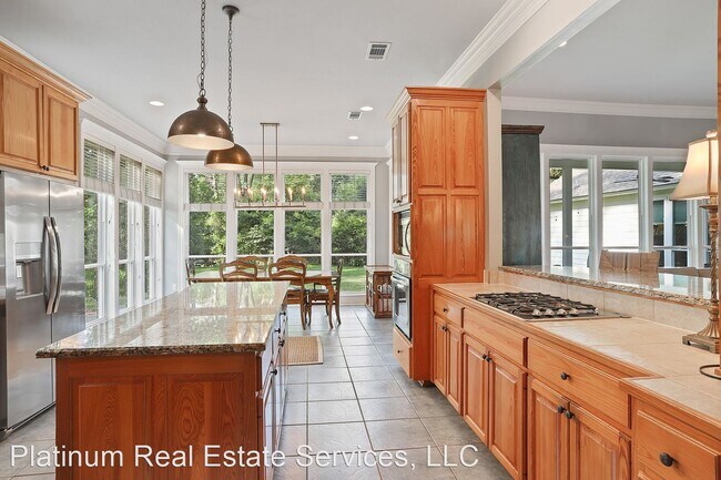 Building Photo - 4 br, 2 bath House - 3915 White Oak Trace Dr.