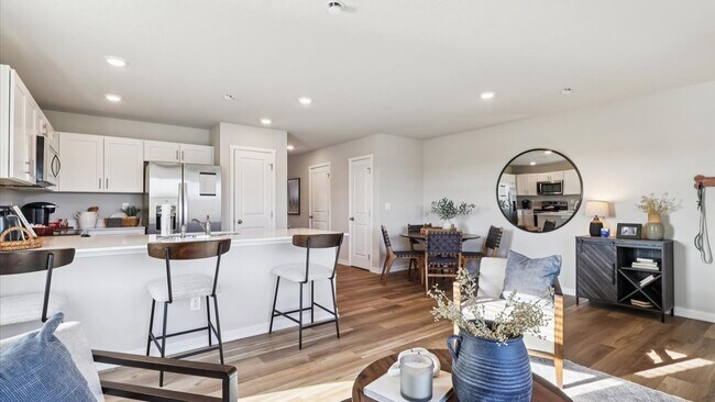 Building Photo - 15345 Coyote Dr