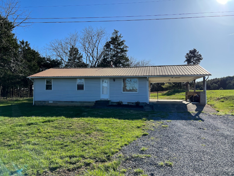Primary Photo - 1029 Zion Hill Rd