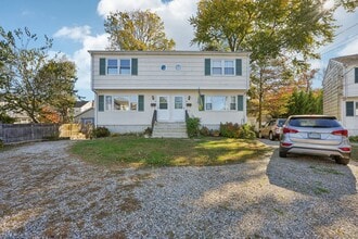 Building Photo - 17 Locust St Building Photo - 17 Locust St