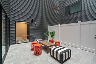 Interior Photo - The Crown on Leland