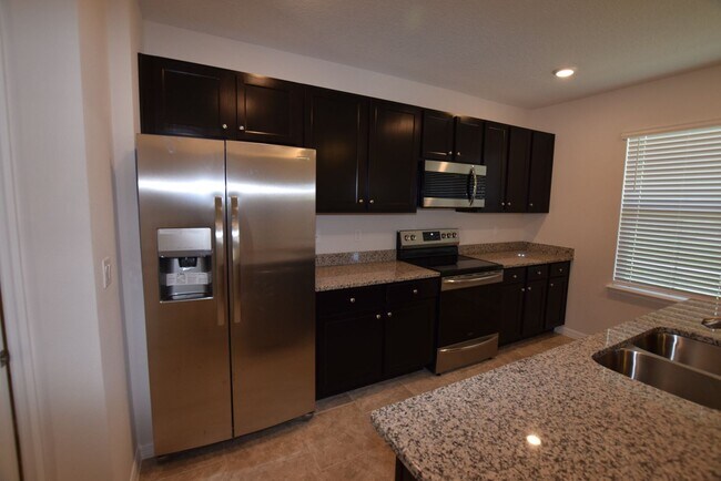 Foto del edificio - 3/2.5 Town Home For Rent at 9496 Bauer All...