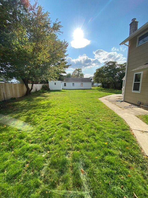 backyard - 37 5th St