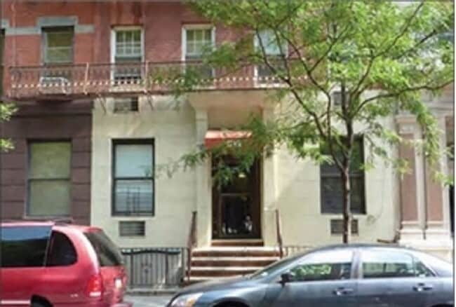 Building Photo - 317 E 73rd St