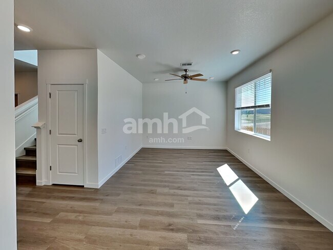 Foto del edificio - 26106 E Calhoun Pl