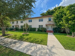 Building Photo - 7880 SW 55th Ave