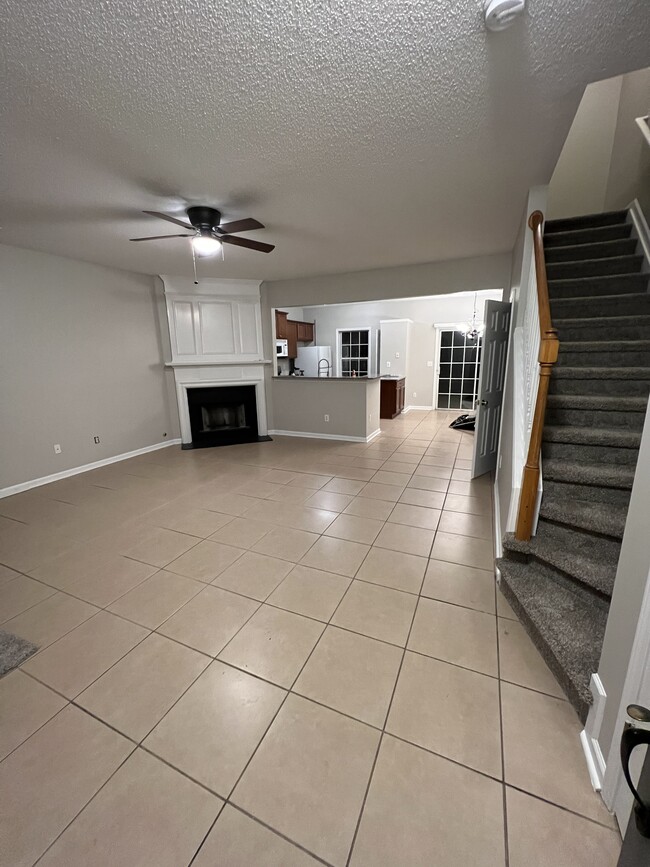 Living Room - 13300 Morris Road