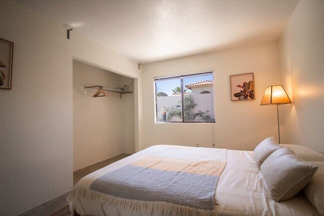 Building Photo - 54145 Avenida Ramirez