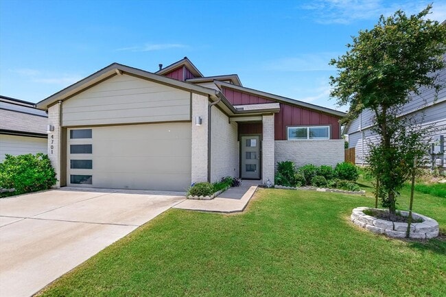 Building Photo - 4701 Canongate Dr