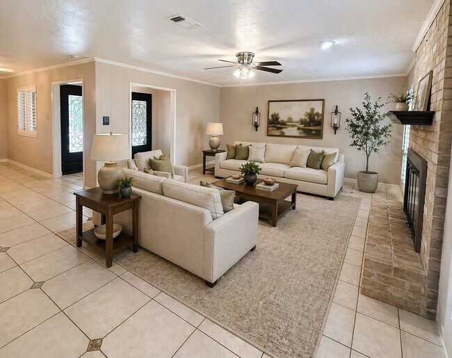 Foto del edificio - 14906 Brookpoint Dr