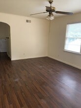Building Photo - 1209 W Matthews Ave