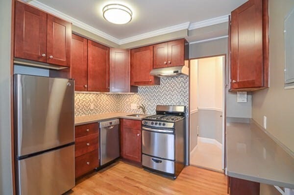 Building Photo - 89 West Cedar St