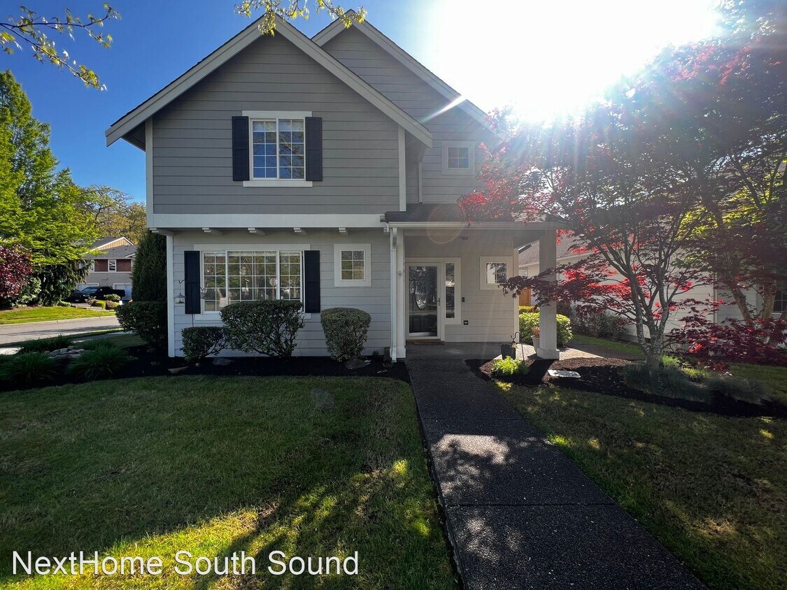 Foto principal - 3 br, 2.5 bath House - 2096 Palisade Blvd