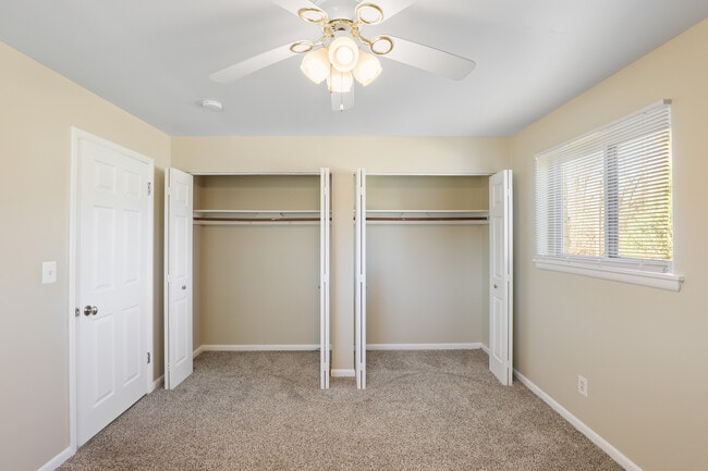 Building Photo - Sibley Bush Apartments