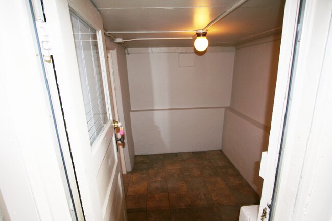 Building Photo - 1314 Elizabeth St