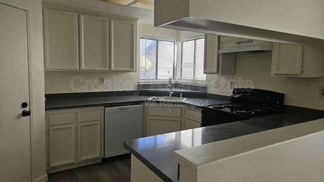 Building Photo - 29500 Chance St