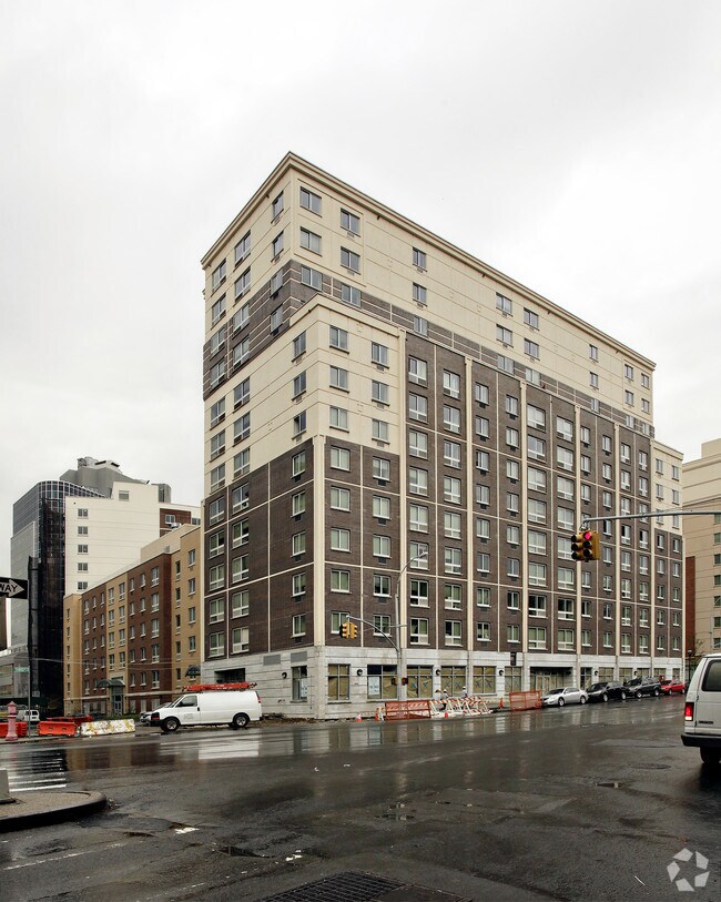 Primary Photo - 3213 3rd Ave