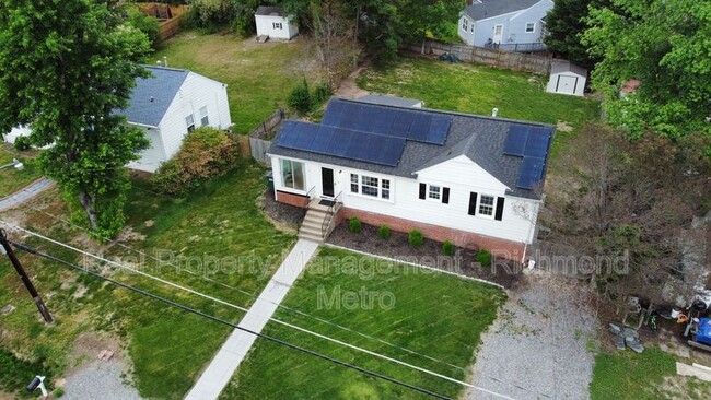 Building Photo - 1124 Bridle Ln