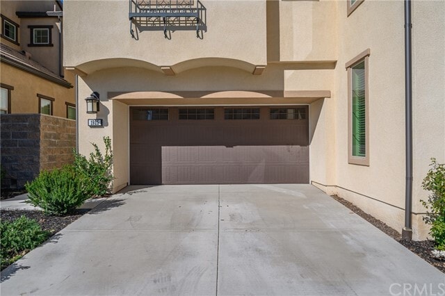 Building Photo - 1925 Aliso Canyon Dr