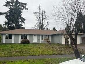 Building Photo - 507 65th St