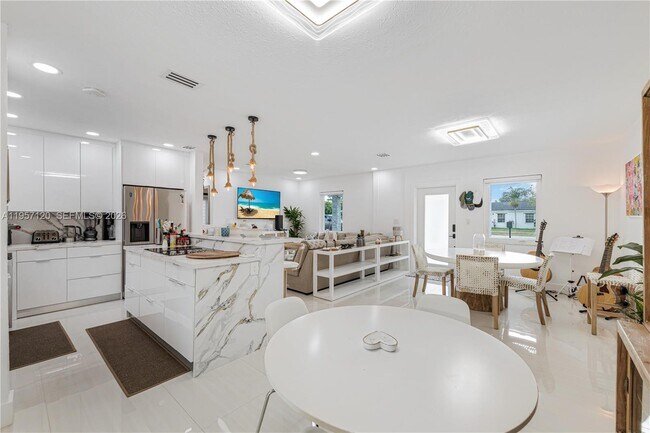 Foto del edificio - 7235 SW 39th St