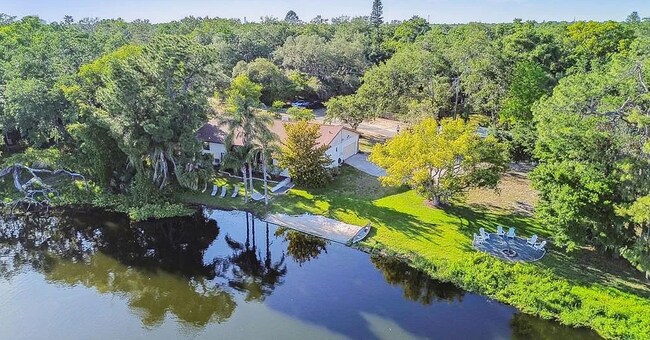 Foto del edificio - 201 Gornto Lake Rd