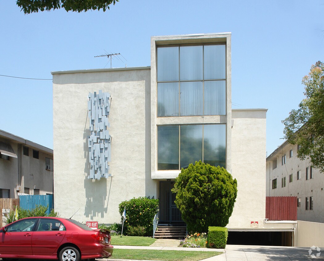 Building Photo - 144 Catalina Ave