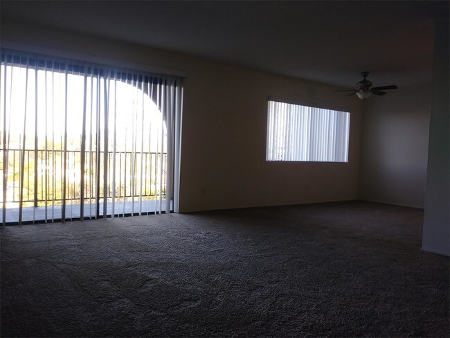 Building Photo - 8627 Lemon Ave